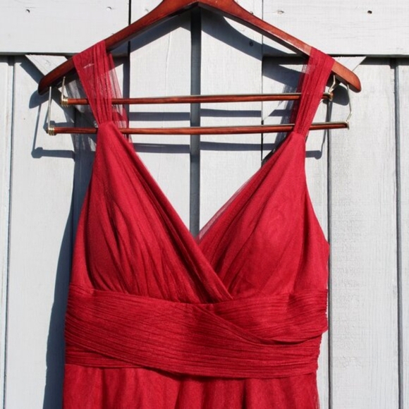 Ever Pretty Burgundy Tulle V-Neck Gown – Size 14 - Picture 5 of 7